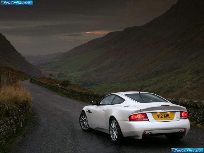 2004 Aston Martin Vanquish S V12 - фотография 29 из 58