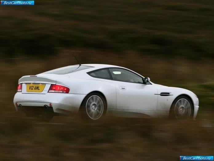 2004 Aston Martin Vanquish S V12 - фотография 32 из 58