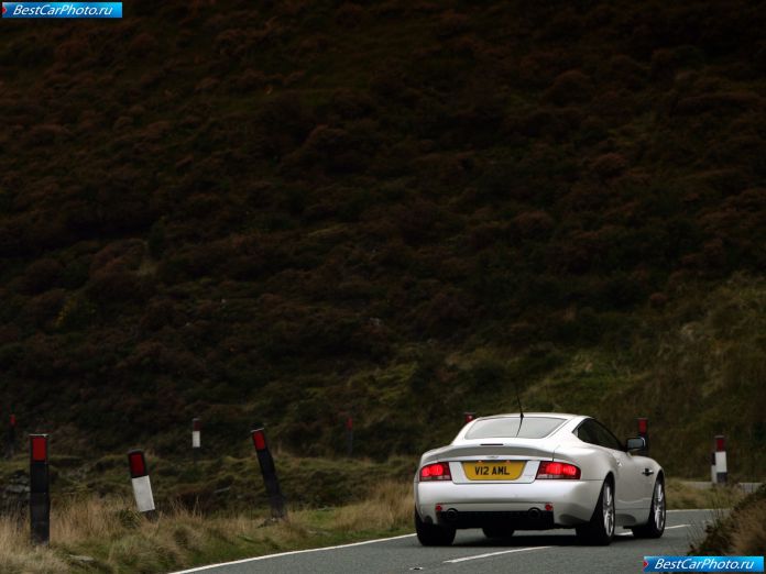 2004 Aston Martin Vanquish S V12 - фотография 33 из 58