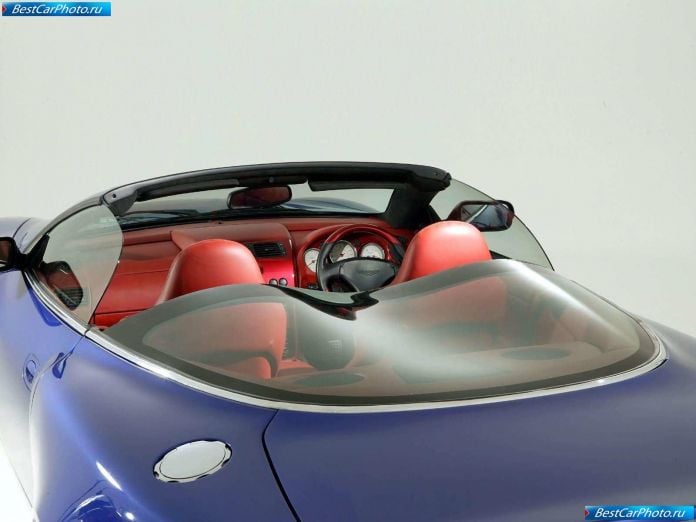 2004 Aston Martin Zagato Vanquish Roadster Concept - фотография 7 из 13