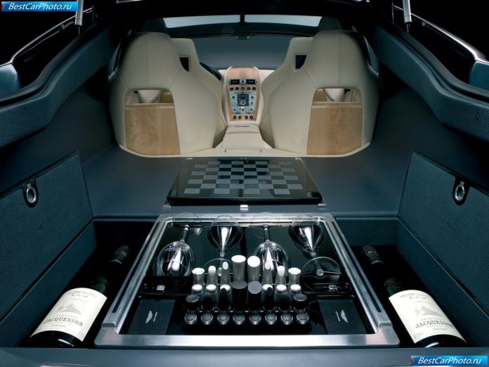 2006 Aston Martin Rapide Concept - фотография 15 из 32