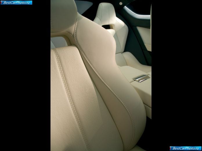 2006 Aston Martin Rapide Concept - фотография 29 из 32