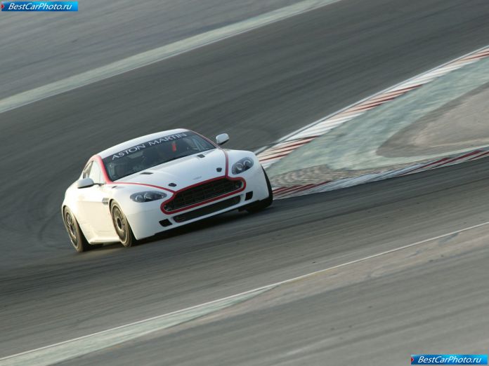 2009 Aston Martin Vantage GT4 - фотография 3 из 4
