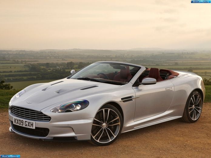 2010 Aston Martin DBS Volante - фотография 1 из 38