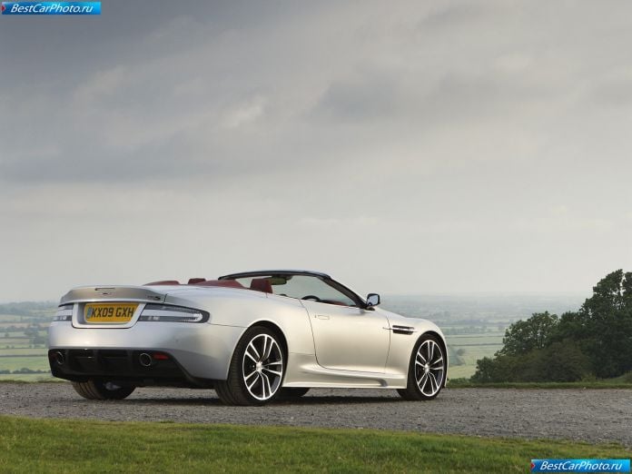 2010 Aston Martin DBS Volante - фотография 16 из 38