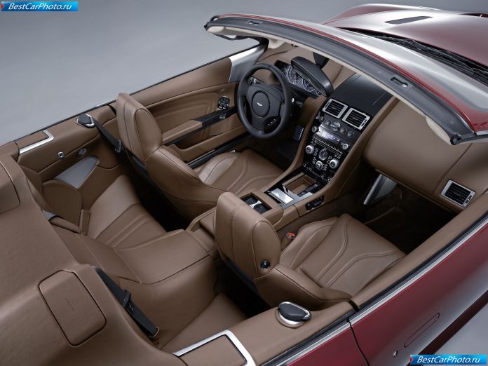 2010 Aston Martin DBS Volante - фотография 23 из 38