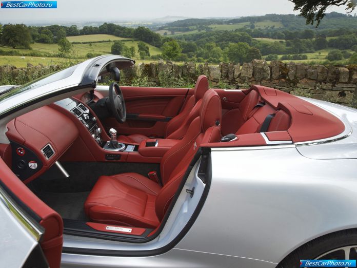 2010 Aston Martin DBS Volante - фотография 25 из 38