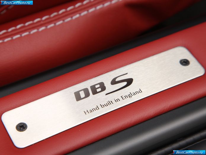2010 Aston Martin DBS Volante - фотография 30 из 38