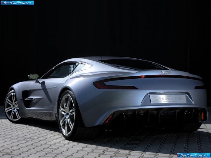 2010 Aston Martin One 77 - фотография 14 из 30