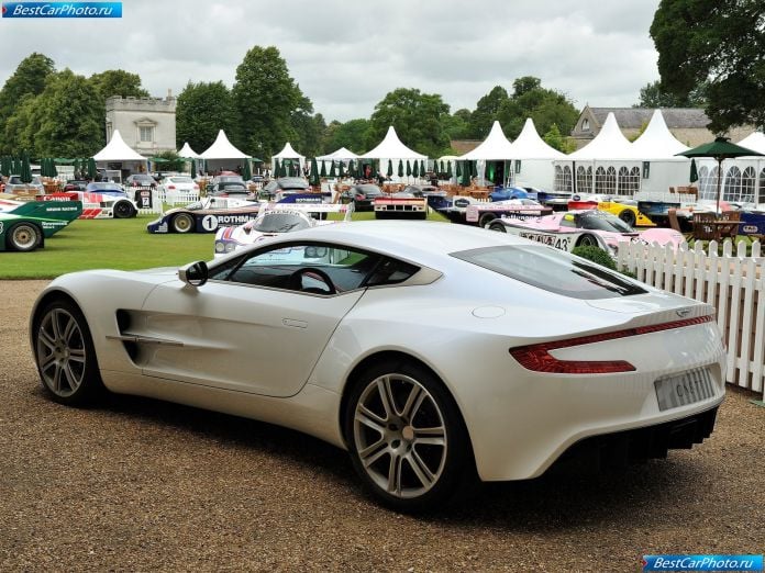 2010 Aston Martin One 77 - фотография 18 из 30