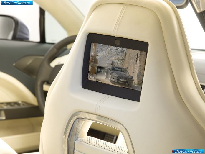 2010 Aston Martin Rapide - фотография 126 из 186