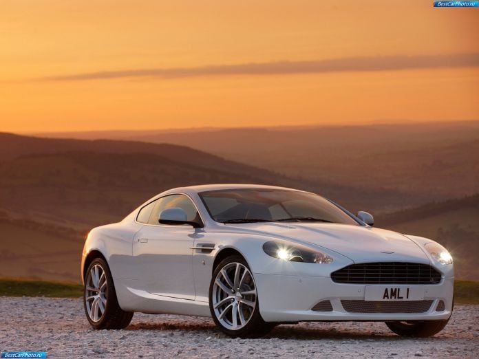 2011 Aston Martin DB9 - фотография 1 из 7