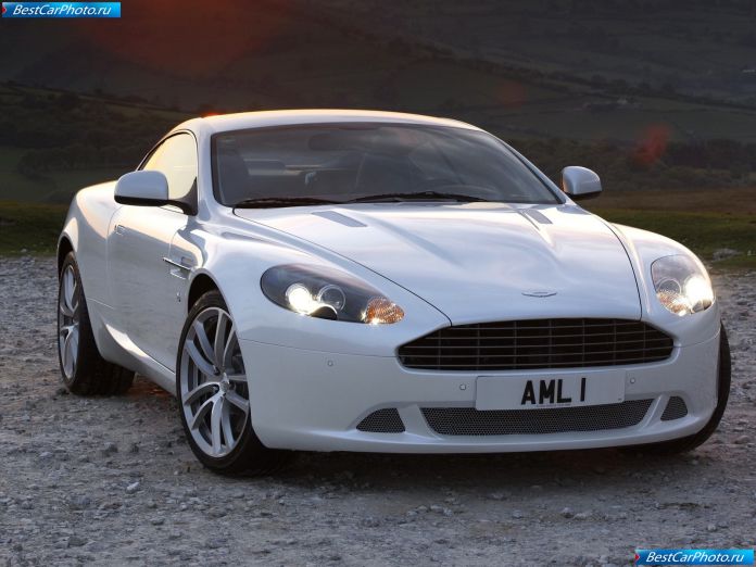 2011 Aston Martin DB9 - фотография 2 из 7
