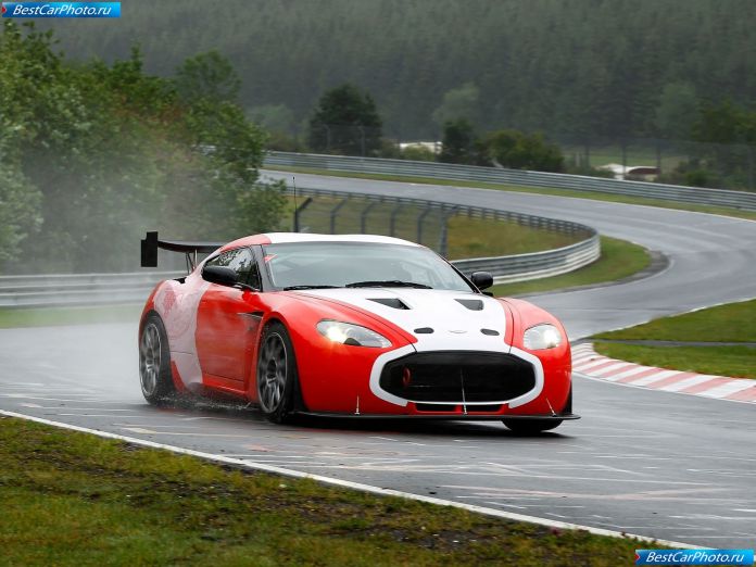 2011 Aston Martin V12 Zagato Racecar - фотография 3 из 19