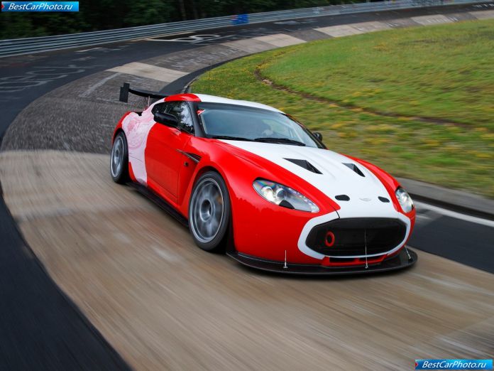 2011 Aston Martin V12 Zagato Racecar - фотография 5 из 19