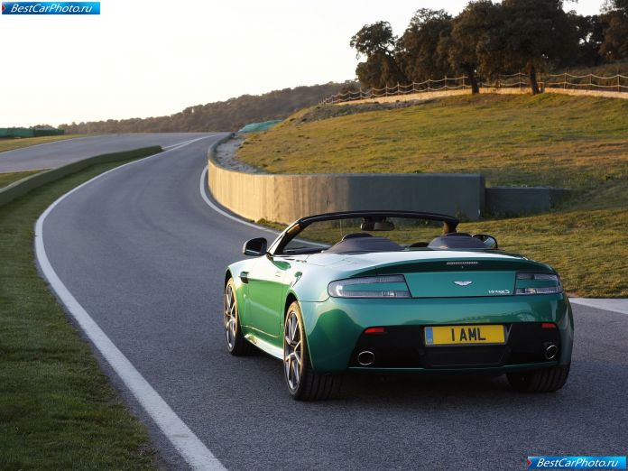 2012 Aston Martin V8 Vantage S Roadster - фотография 10 из 33