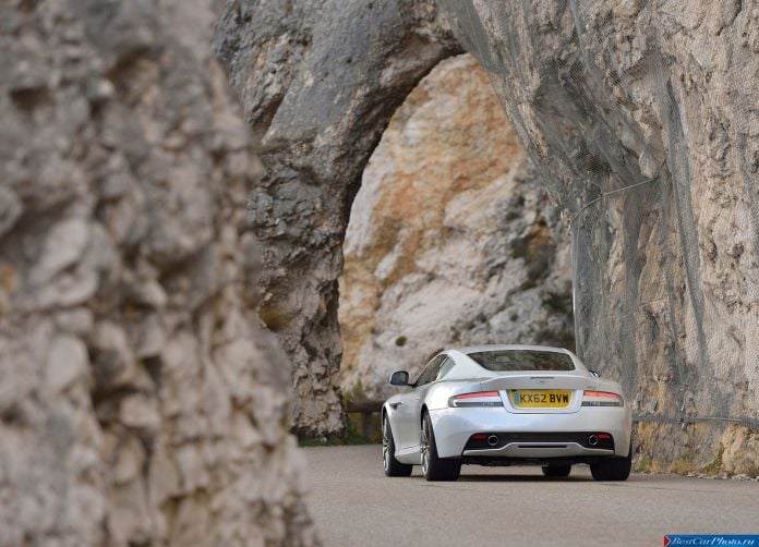 2013 Aston Martin DB9 - фотография 91 из 195