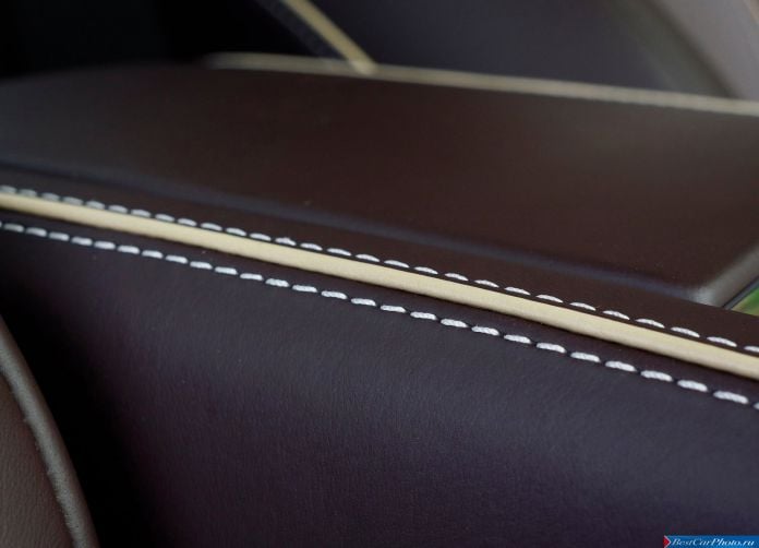 2013 Aston Martin DB9 - фотография 130 из 195