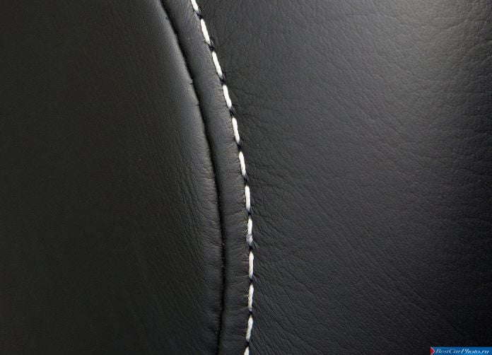 2013 Aston Martin DB9 - фотография 133 из 195