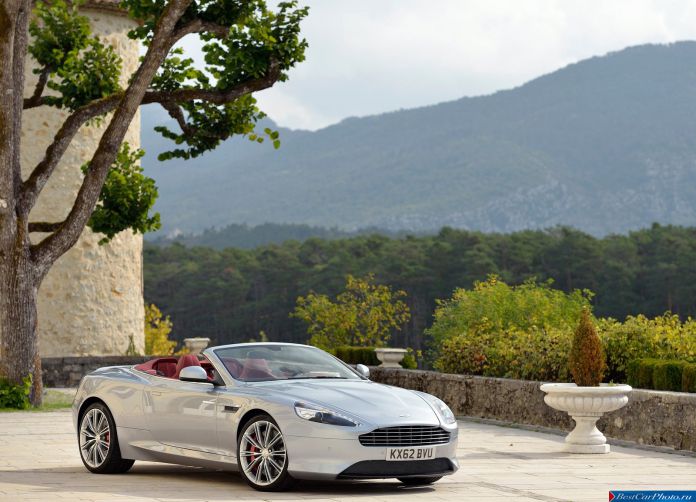 2013 Aston Martin DB9 Volante - фотография 1 из 45