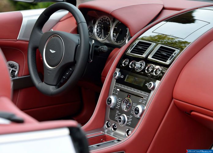 2013 Aston Martin DB9 Volante - фотография 26 из 45