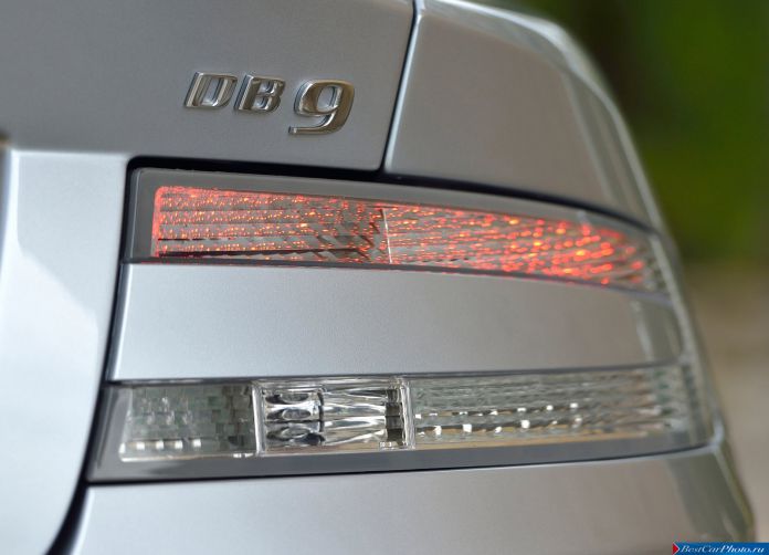 2013 Aston Martin DB9 Volante - фотография 37 из 45