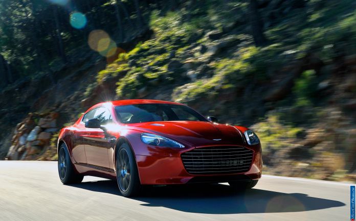 2013 Aston Martin Rapide S - фотография 3 из 22