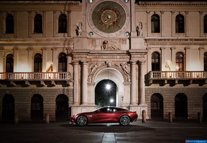 2013 Aston Martin Vanquish - фотография 4 из 52