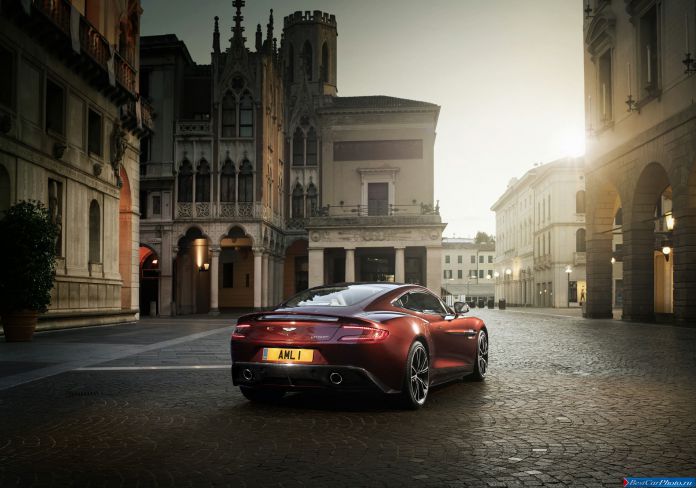 2013 Aston Martin Vanquish - фотография 7 из 52
