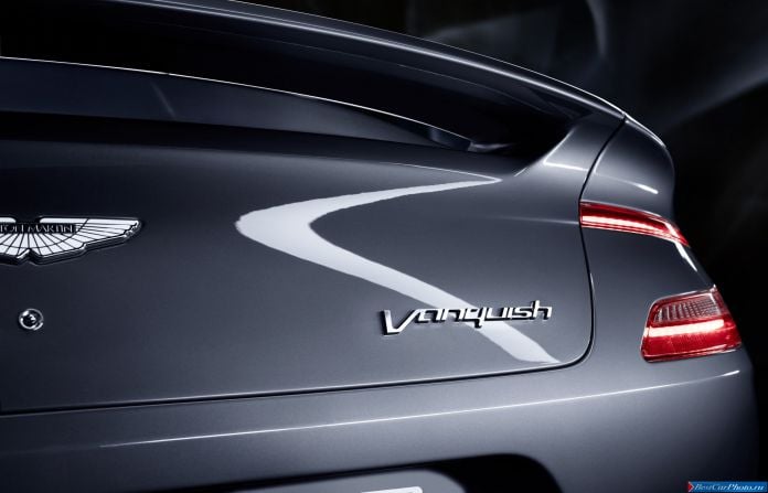 2013 Aston Martin Vanquish - фотография 39 из 52