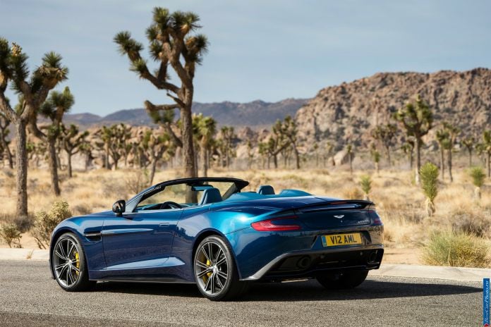 2014 Aston Martin Vanquish Volante - фотография 2 из 23