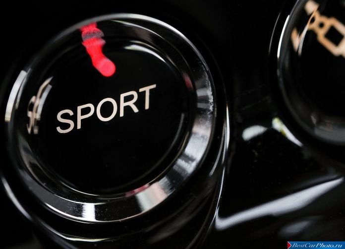 2015 Aston Martin DB9 Carbon Edition - фотография 98 из 139