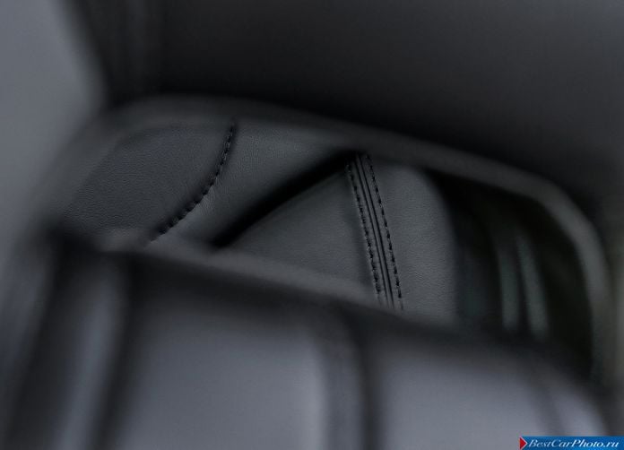 2015 Aston Martin DB9 Carbon Edition - фотография 113 из 139