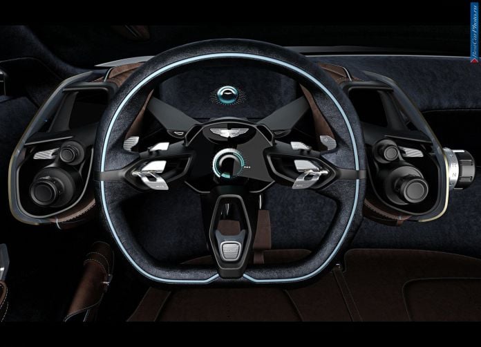 2015 Aston Martin DBX Concept - фотография 12 из 12