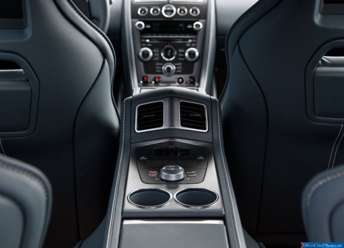 2015 Aston Martin Rapide S - фотография 17 из 28