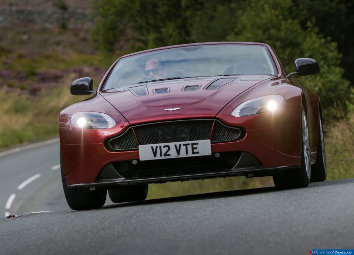 2015 Aston Martin V12 Vantage S Roadster - фотография 71 из 241