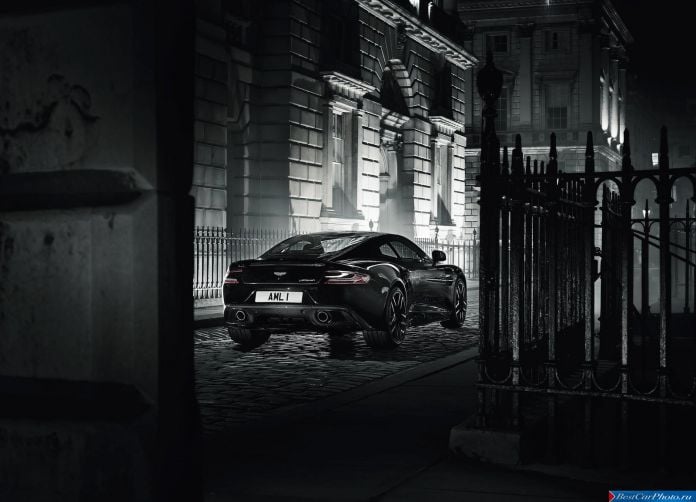 2015 Aston Martin Vanquish Carbon Black - фотография 7 из 24
