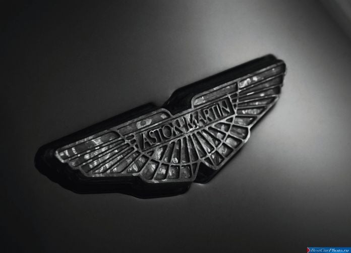 2015 Aston Martin Vanquish Carbon Black - фотография 21 из 24