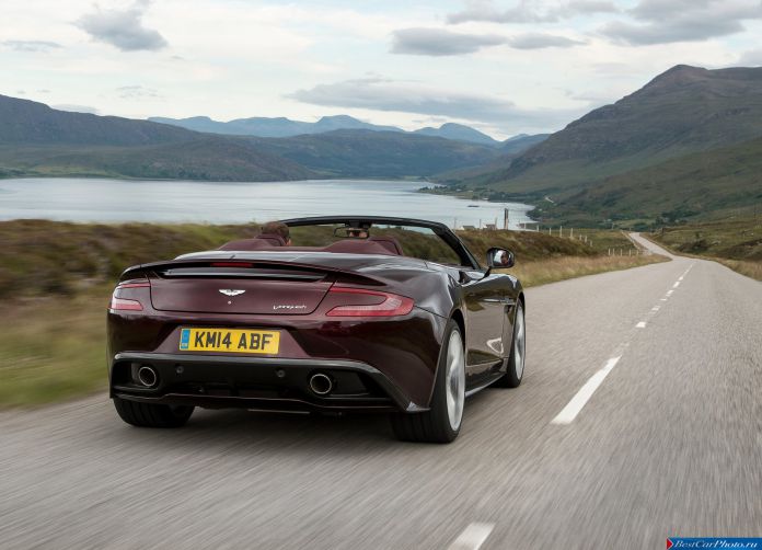 2015 Aston Martin Vanquish Volante - фотография 13 из 19
