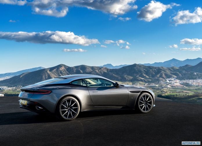 2017 Aston Martin DB11 - фотография 14 из 250