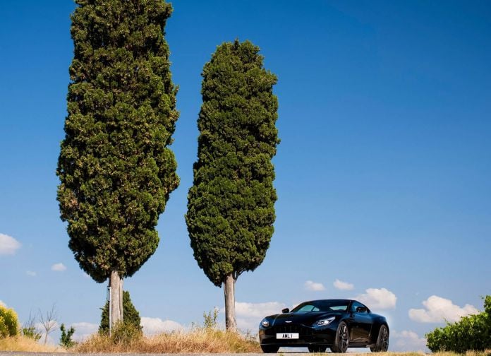 2017 Aston Martin DB11 - фотография 69 из 250