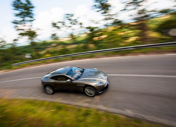 2017 Aston Martin DB11 - фотография 74 из 250