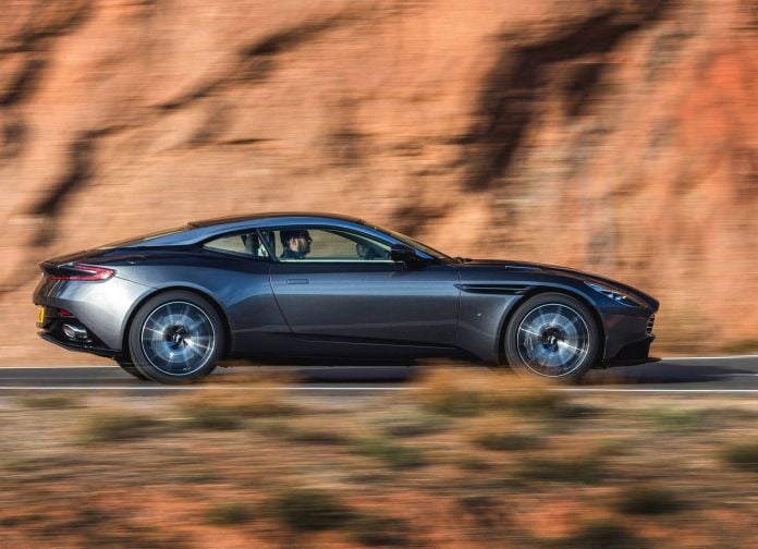 2017 Aston Martin DB11 - фотография 83 из 250