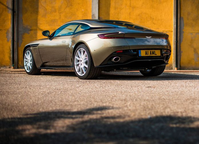 2017 Aston Martin DB11 - фотография 95 из 250