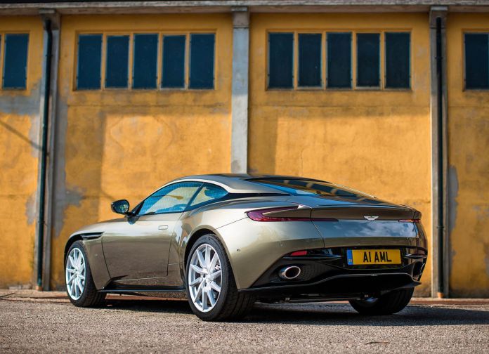 2017 Aston Martin DB11 - фотография 96 из 250