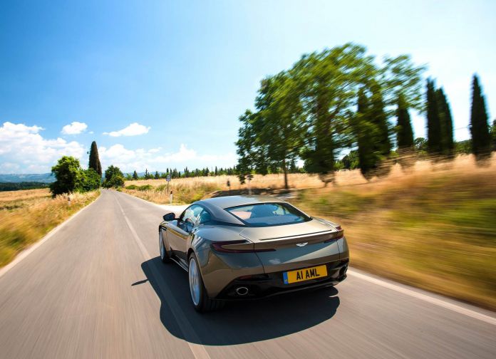 2017 Aston Martin DB11 - фотография 109 из 250