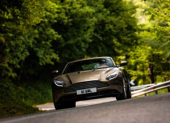 2017 Aston Martin DB11 - фотография 118 из 250