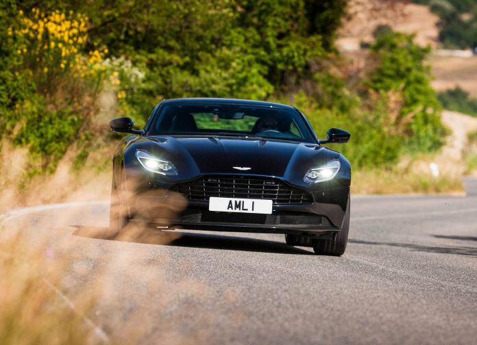 2017 Aston Martin DB11 - фотография 128 из 250