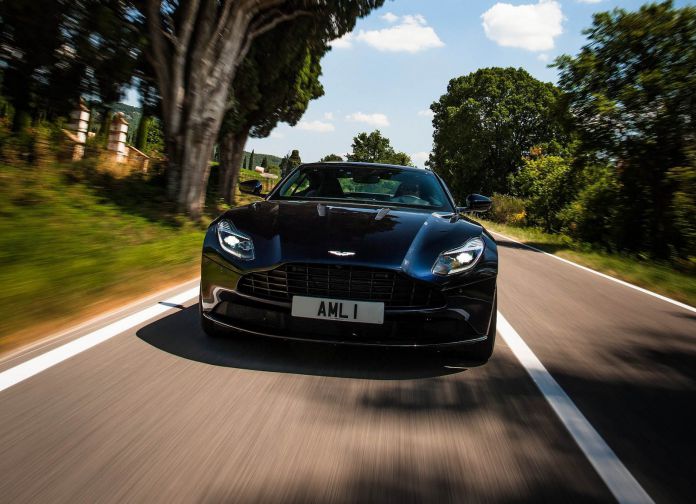 2017 Aston Martin DB11 - фотография 133 из 250