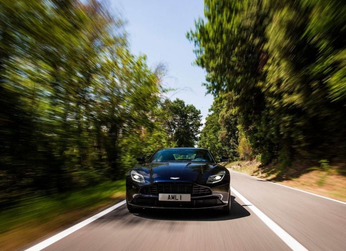 2017 Aston Martin DB11 - фотография 136 из 250
